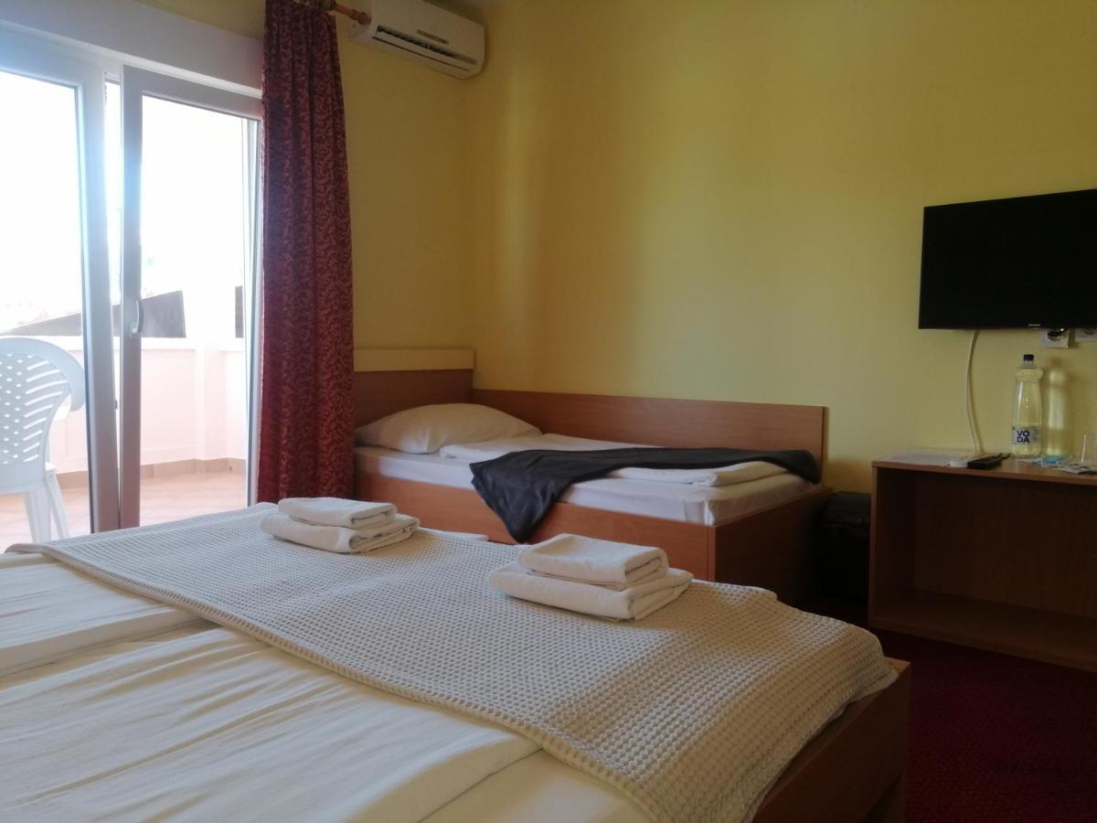 Apartmani Simon 洛帕 外观 照片