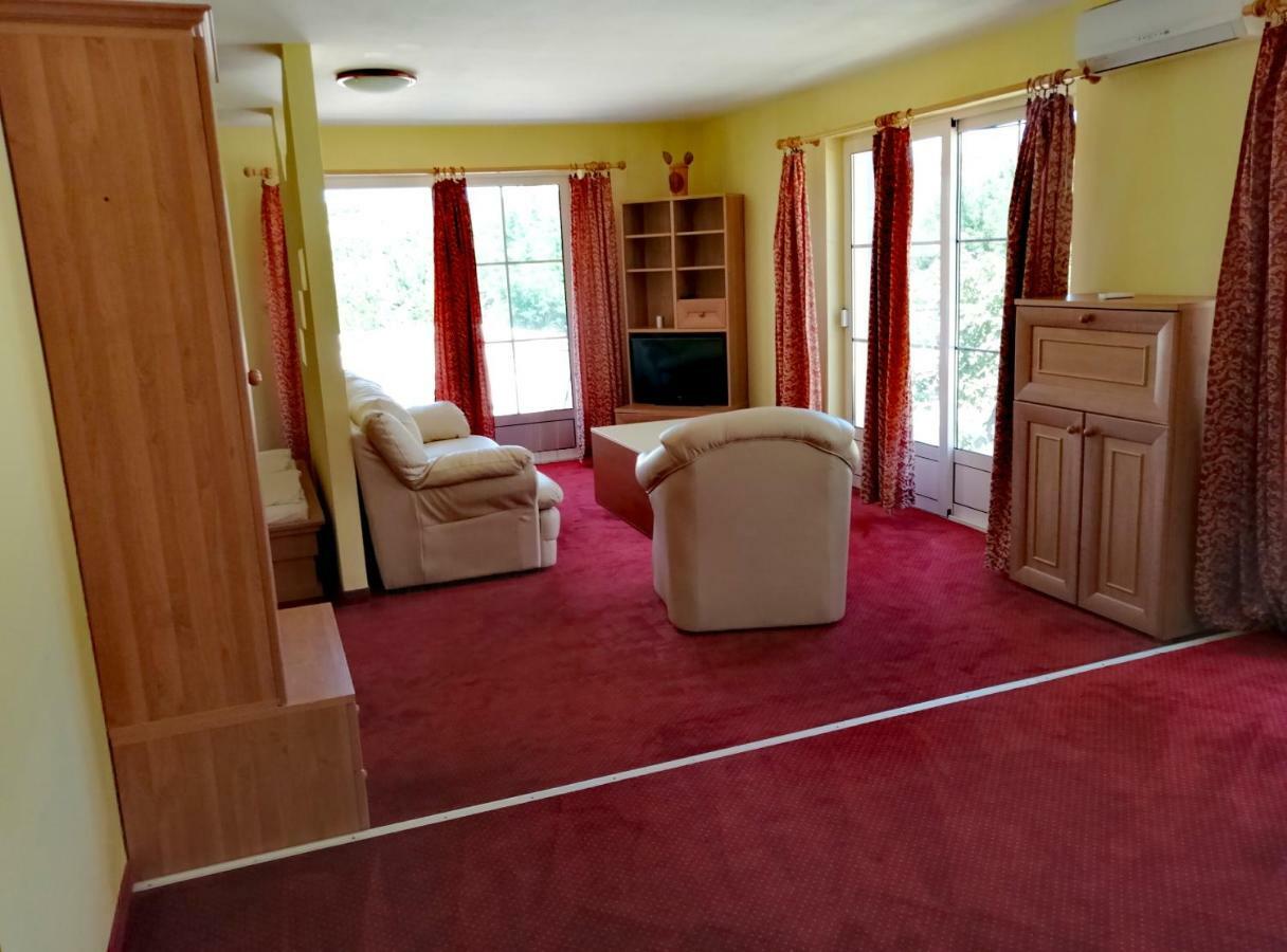 Apartmani Simon 洛帕 客房 照片